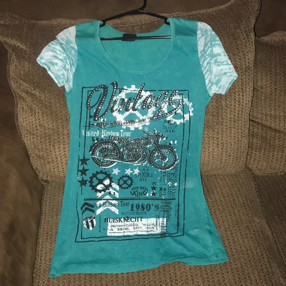 Daytrip Tops - Daytrip t shirt Large